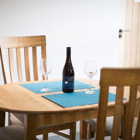 Llanerch-Aeron Vineyard Country Cottage מראה חיצוני תמונה